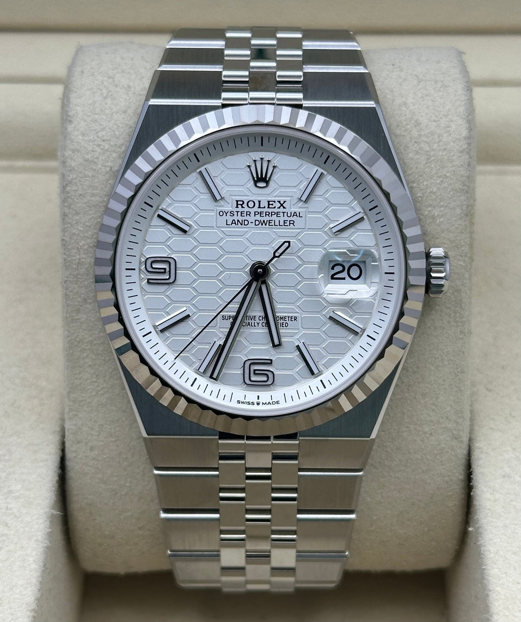 Rolex Land-Dweller 40 White Gold Oystersteel Intense White Honeycomb Motif Dial Fluted Bezel Flat Jubilee Bracelet 127334 - 2025