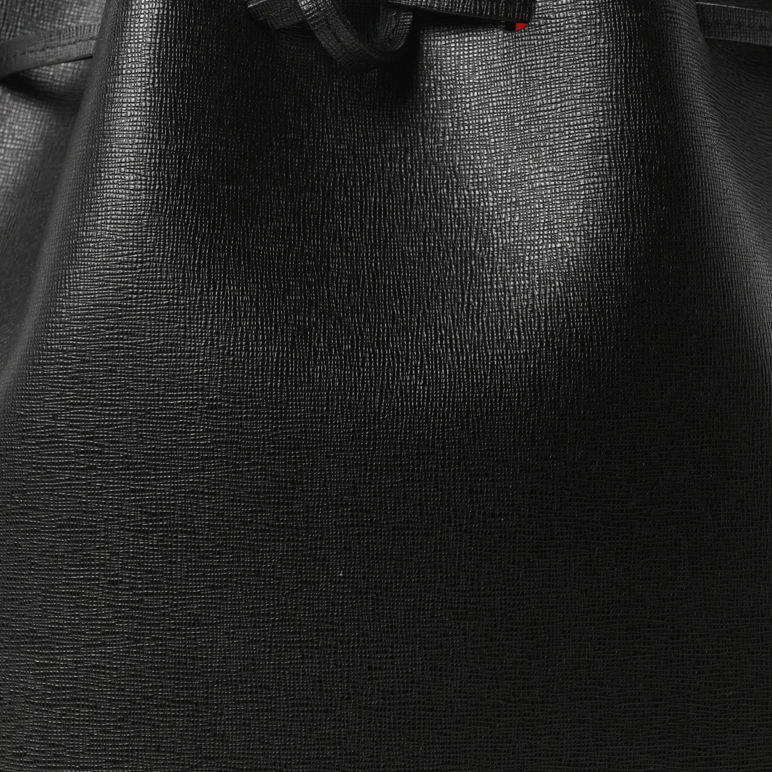 Saffiano Bucket Bag Black Flamma