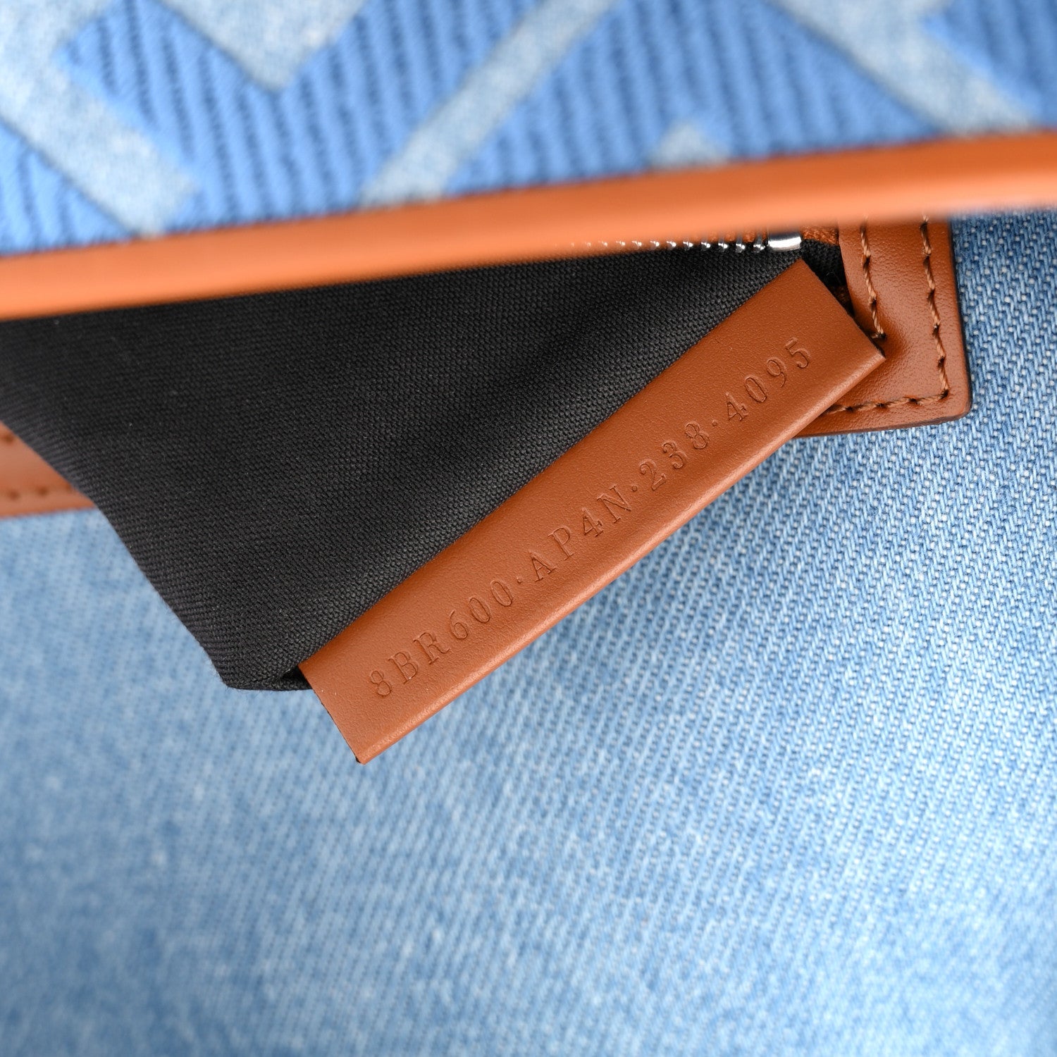 Denim Vitello King FF Embroidered Baguette Denim Chiaro Brandy