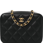 Lambskin Quilted CC Pearl Crush Camera Case Black