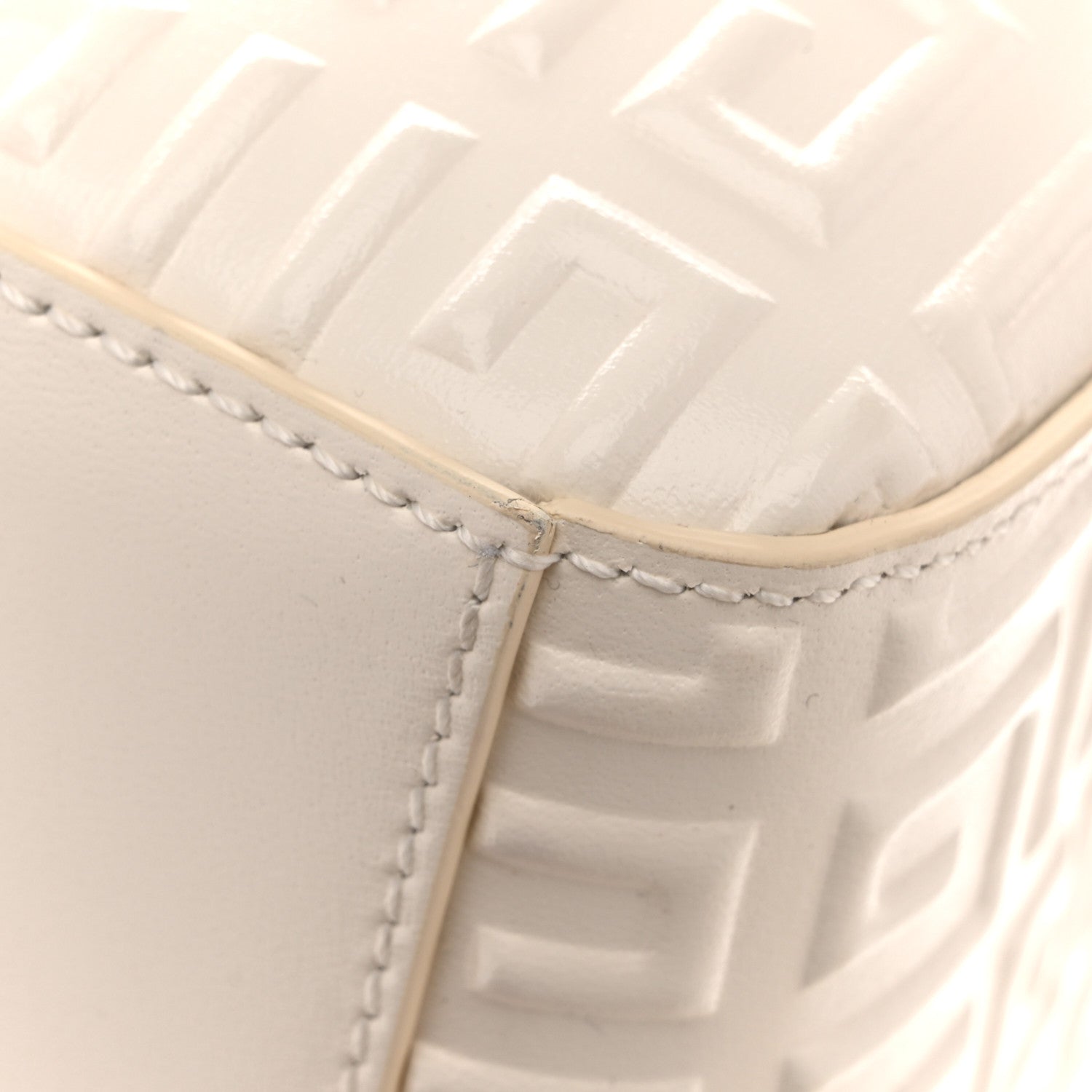 Calfskin Logo Embossed XS Antigona 4G Ivory