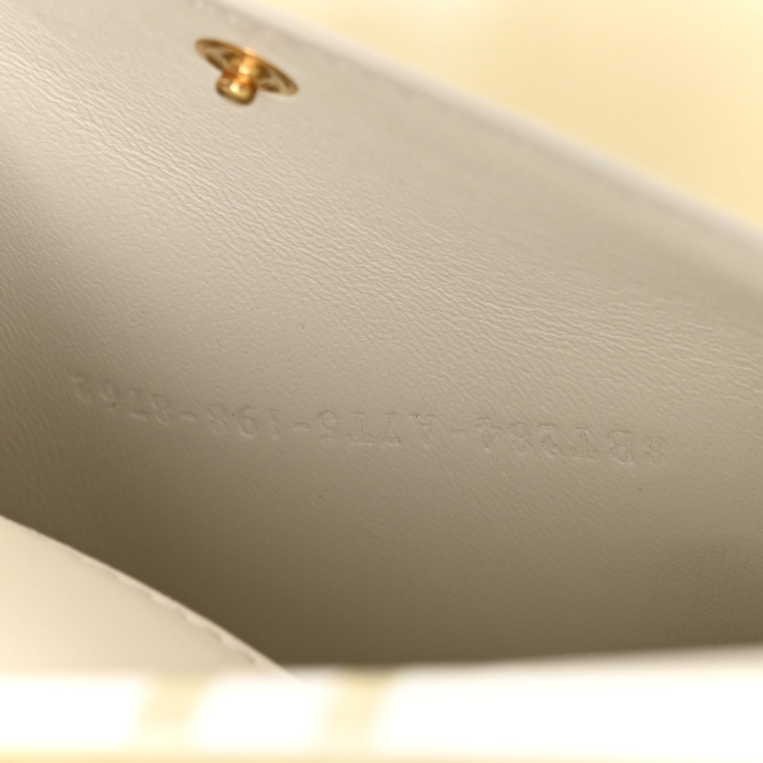 TPU FF Vitello Century F is Fendi Kan I Shoulder Bag White