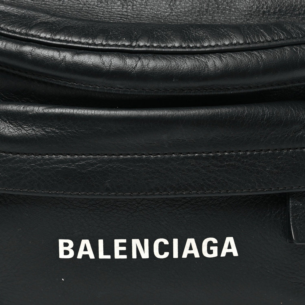 Smooth Calfskin Logo Large Everyday Beltpack Black White