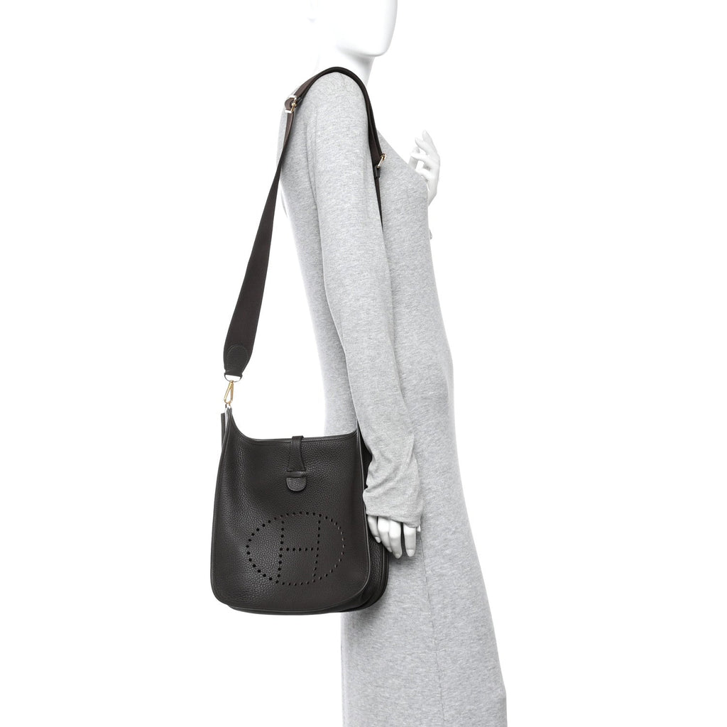 Taurillon Clemence Evelyne III PM Ebene