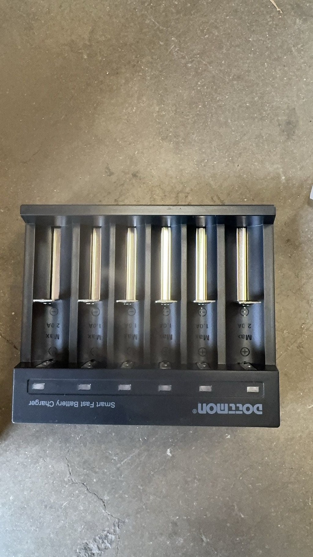 Dottmon Six-Slot Universal Fast Charger Model CB-6A AAAA, AAA, AA, SC, C, D - 12V