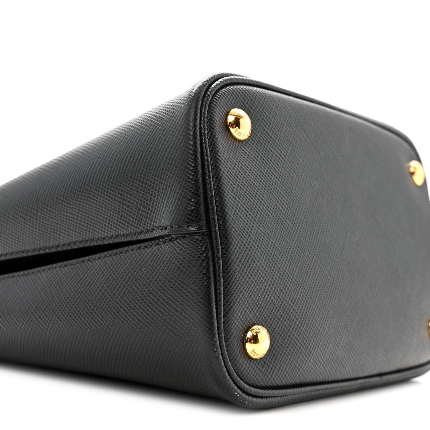 Saffiano Cuir Medium Panier Bucket Bag Black Fuoco