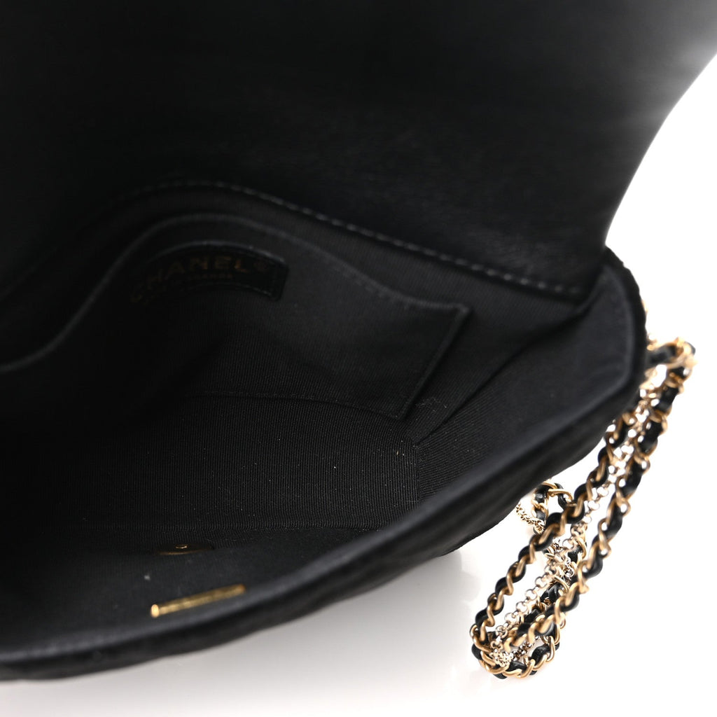 Velvet Quilted Crush On Chains Flap Bag Black