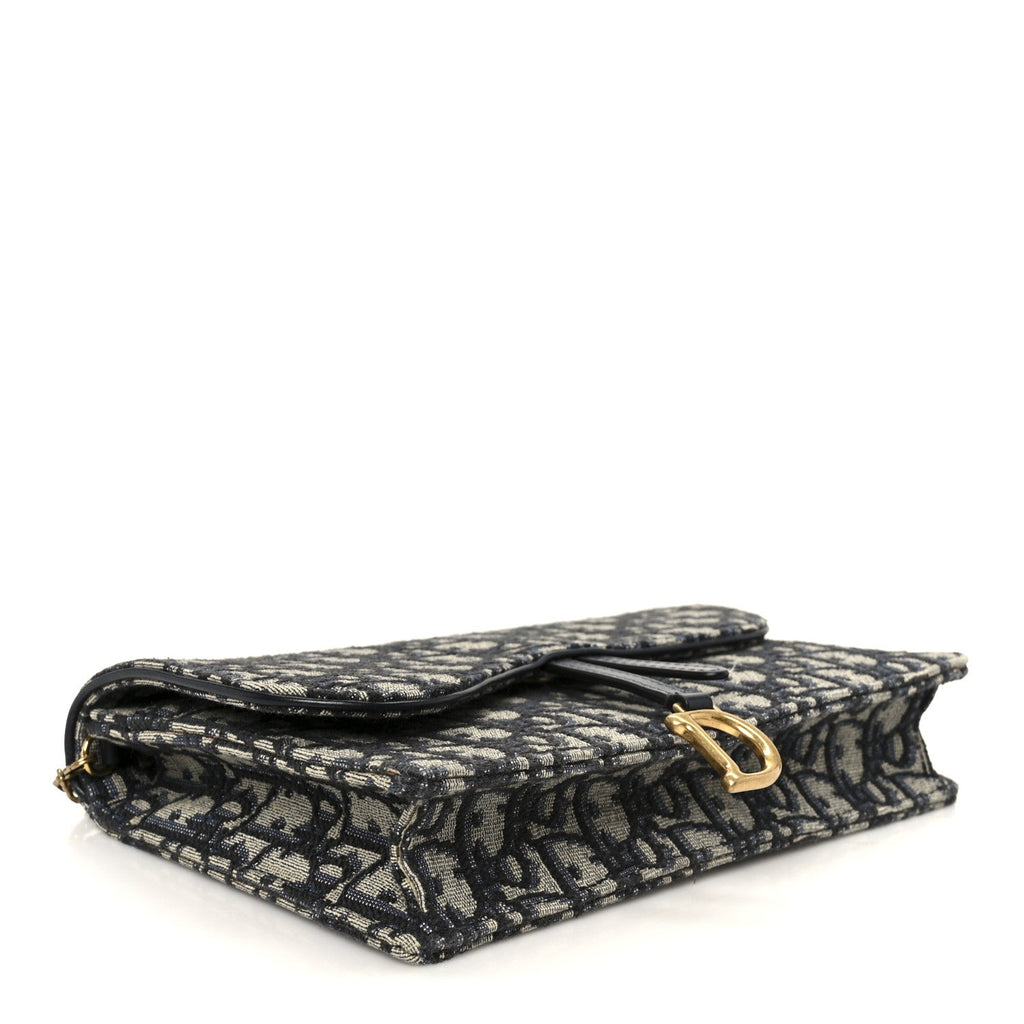 Oblique Saddle Chain Pouch Blue