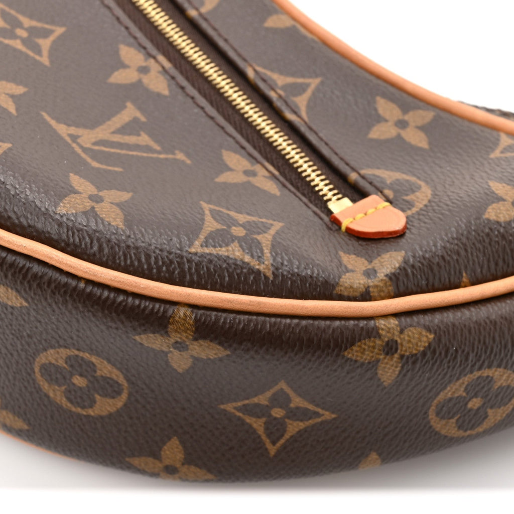 Monogram Loop