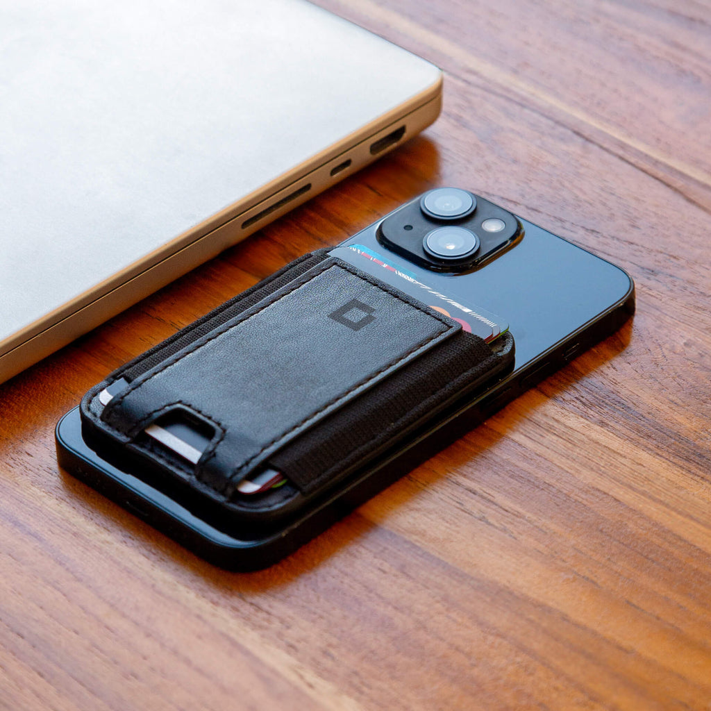 MAGSAFE Black Full-Grain Leather Wallet with RFID Protection and Magnetic Features - Black