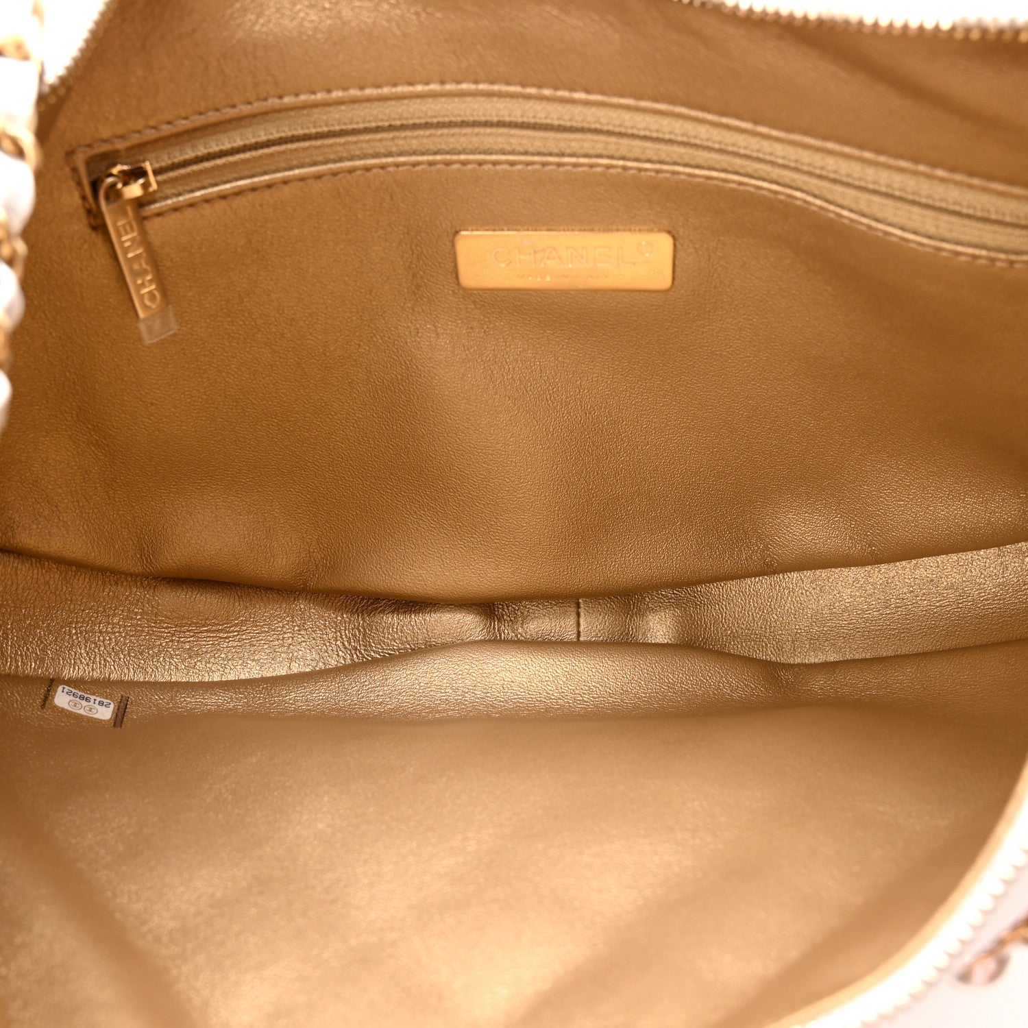 Lambskin Quilted All About Chains Hobo White
