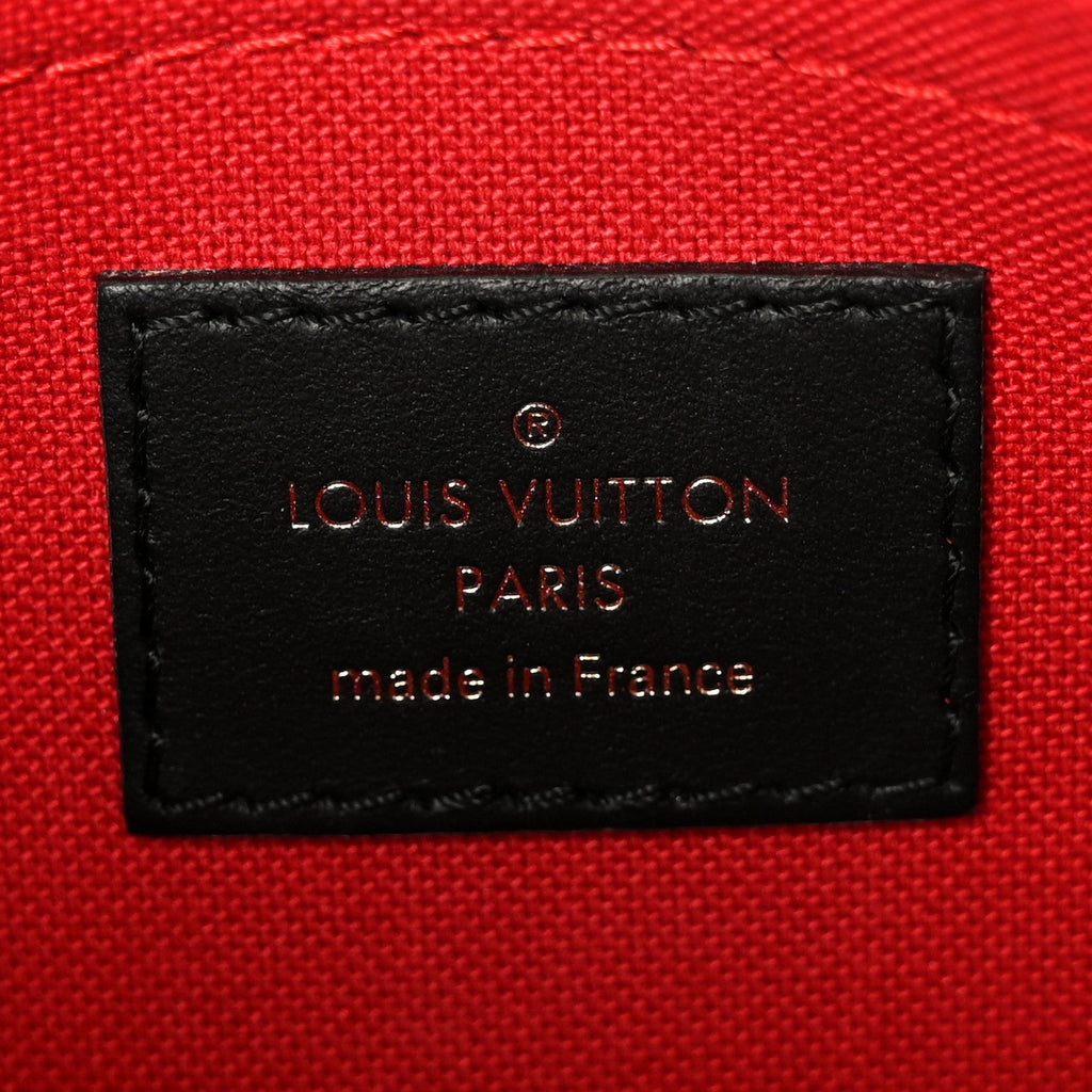 Reverse Monogram Giant OnTheGo East West Chain