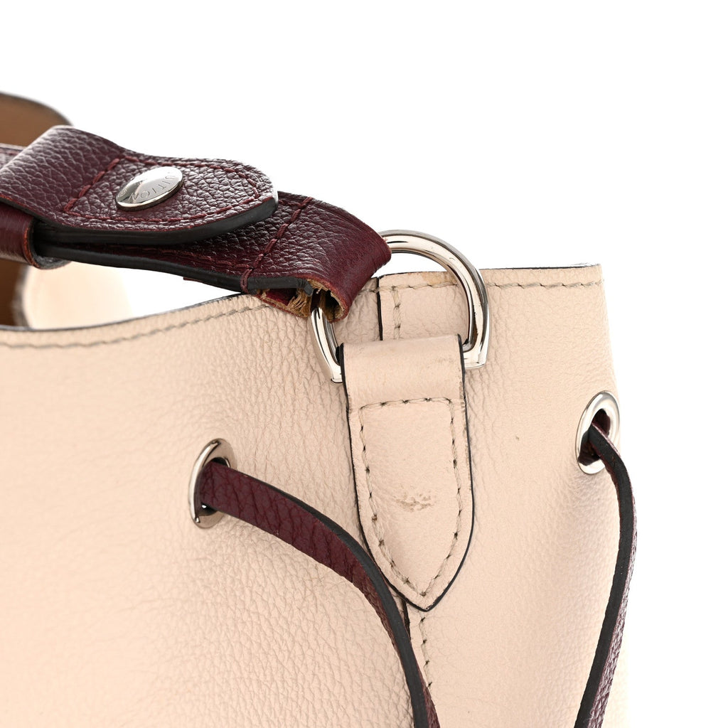 Calfskin Lockme Bucket Soie Quartz Calla
