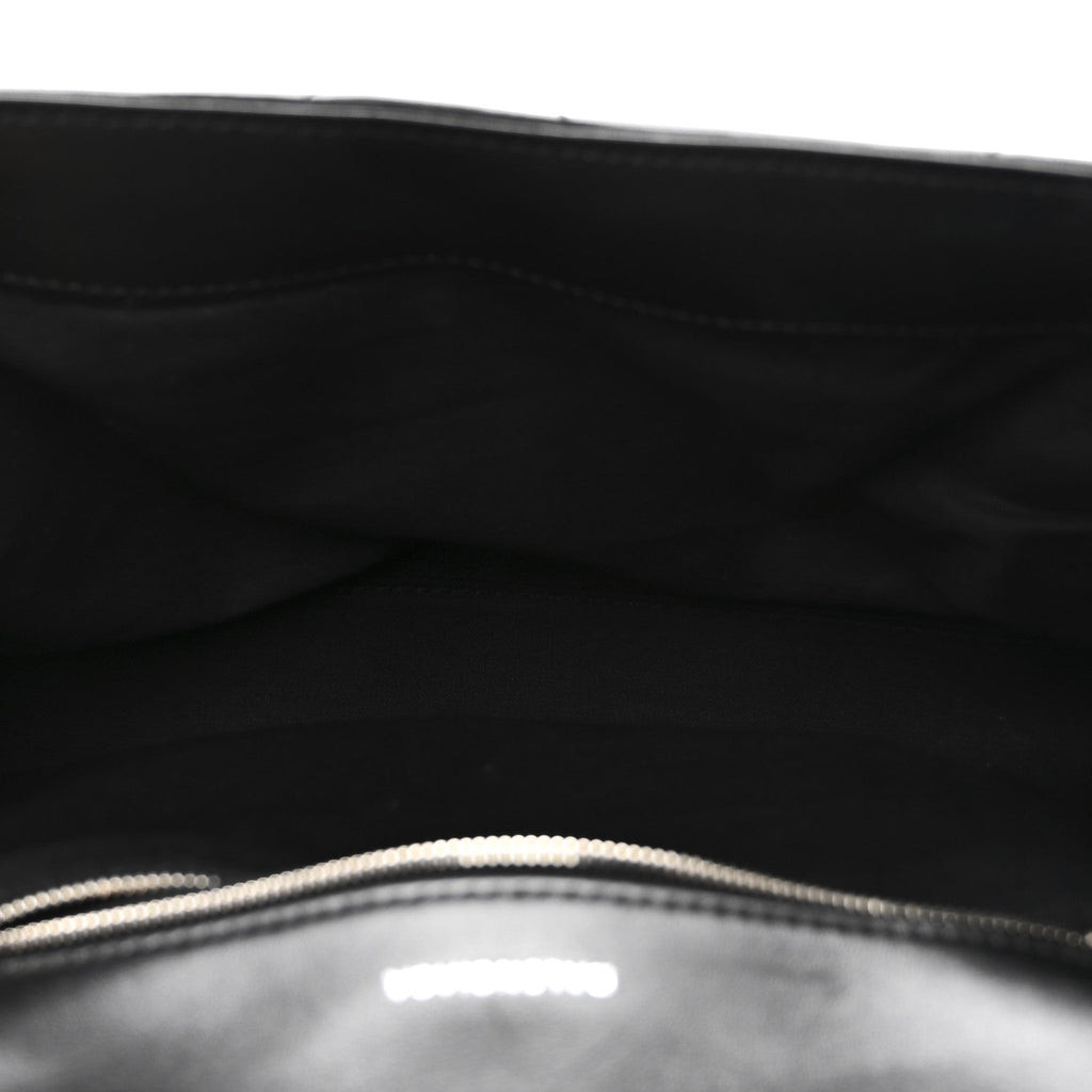 Nappa Calfskin Quilted Touch B Puffy Clutch Black