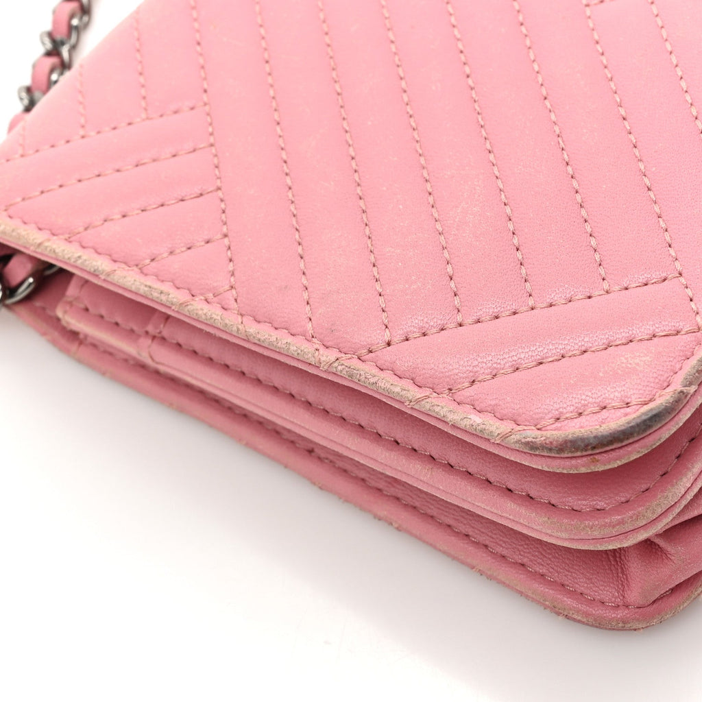 Lambskin Quilted CC Crossing Wallet On Chain WOC Pink
