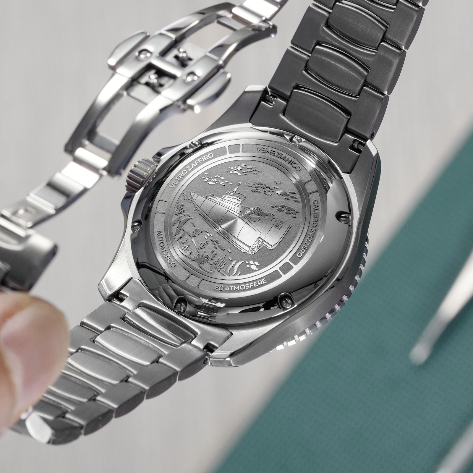 Venezianico Nereide Ceramica 42 Men’s Automatic White Diver Watch