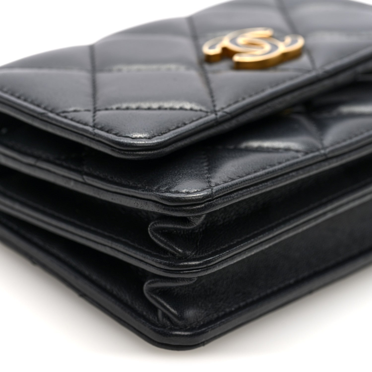 Lambskin Enamel Quilted Pending CC Clutch With Chain Black