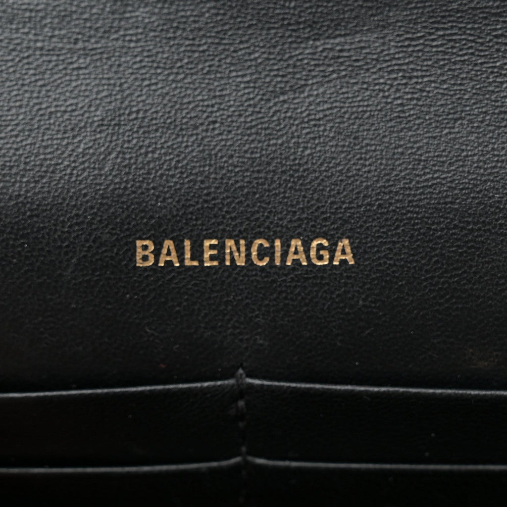 Shiny Calfskin Crocodile Embossed Hourglass Chain Bag Black