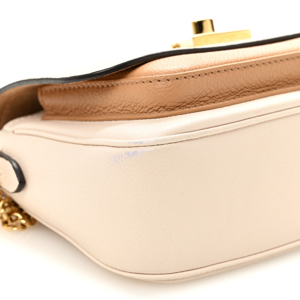 Grained Calfskin Lockme Tender Quartz