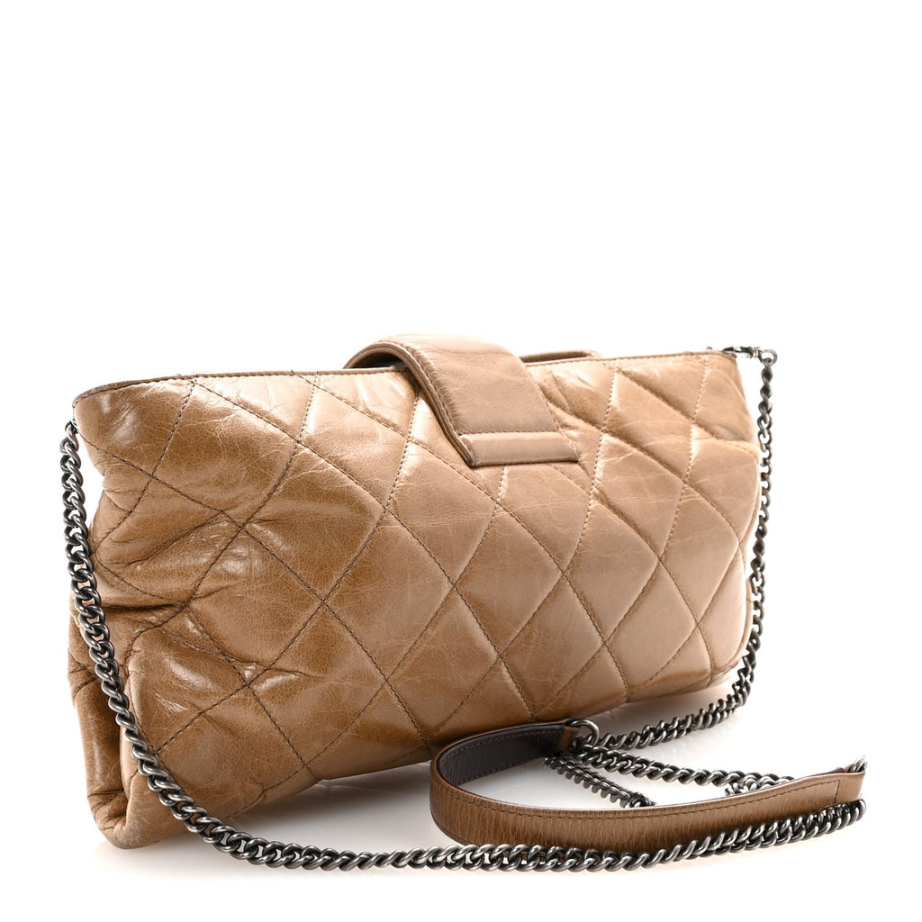 Glazed Calfskin Quilted Coco Pleats Chain Clutch Brown