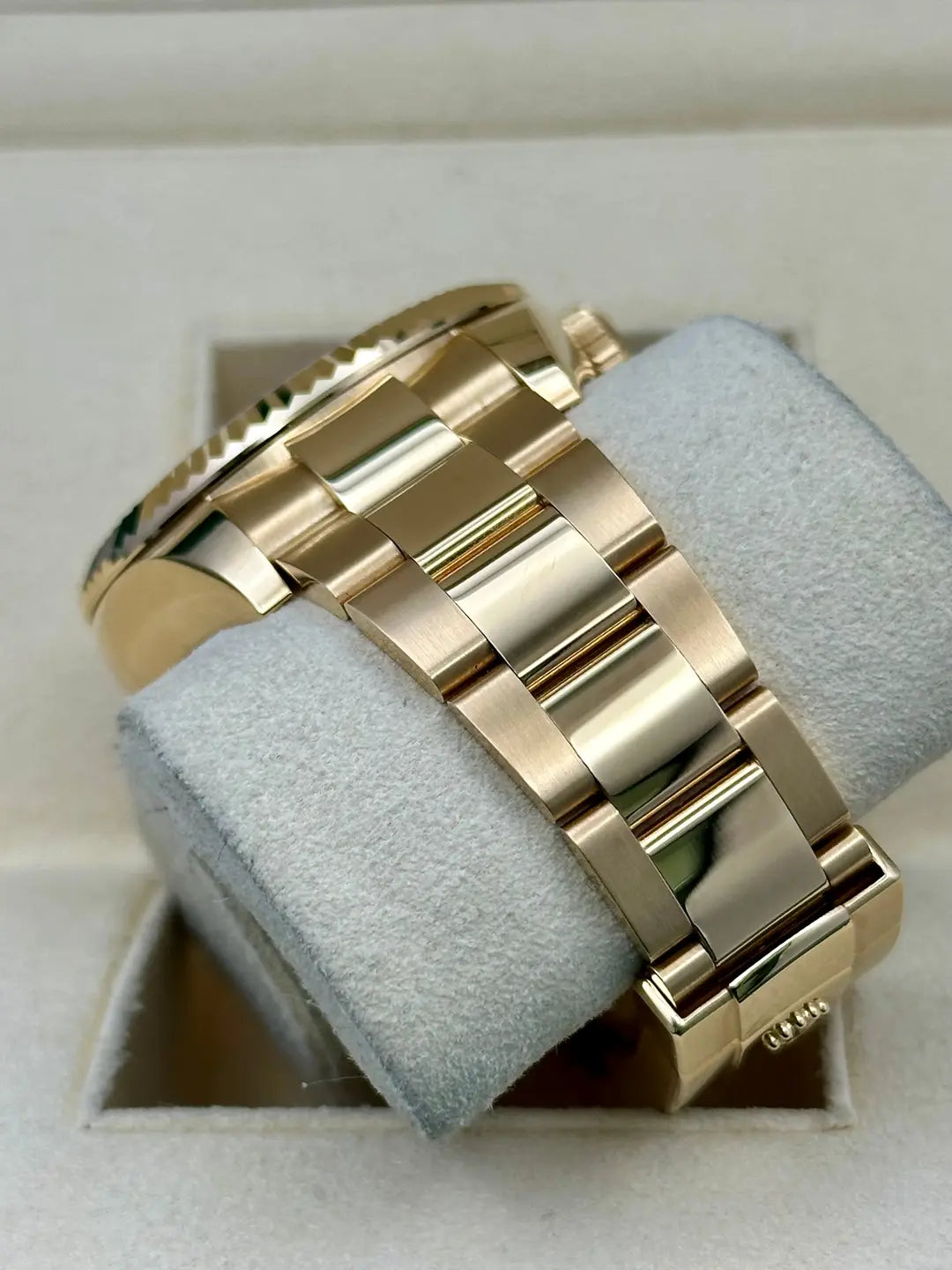 Rolex Yellow Gold Sky-Dweller  - White Index Dial - Oyster Bracelet - 326938 w