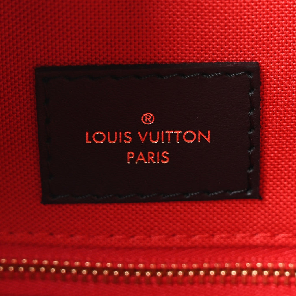 Reverse Monogram Giant Onthego MM