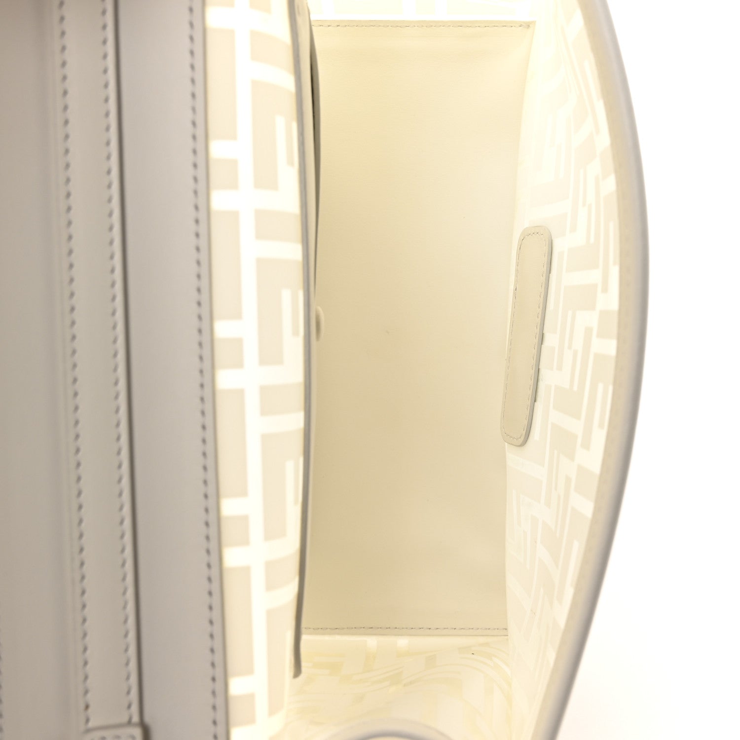 TPU FF Vitello Century F is Fendi Kan I Shoulder Bag White