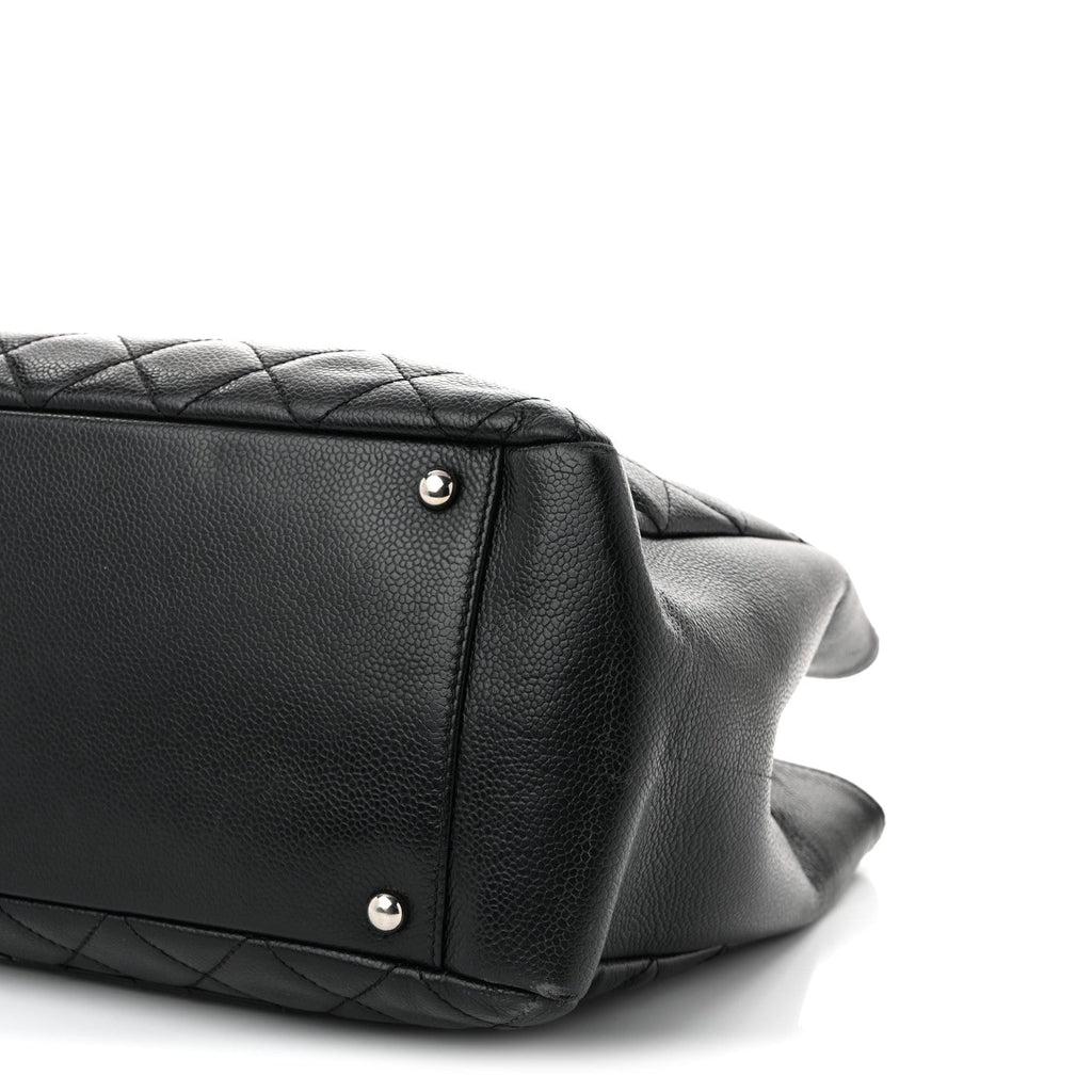 Caviar Quilted XL Grand Shopping Tote GST Black