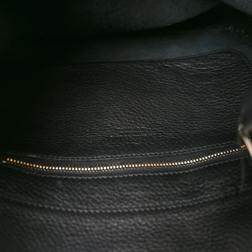 Pebbled Calfskin Large Rockstud Flip-Lock Messenger Bag Black