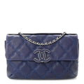 Calfskin Quilted Double Stitch Hamptons Clutch with Chain Blue