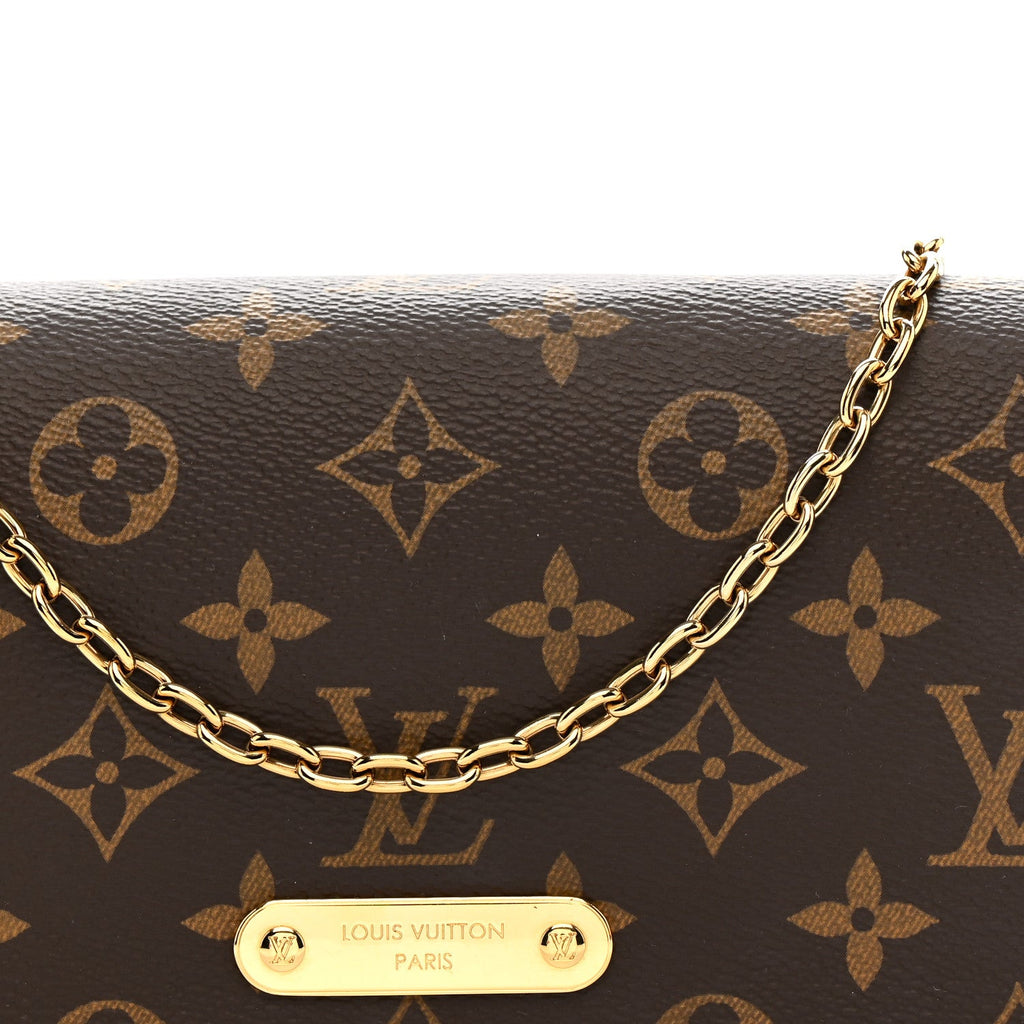 Monogram Lily Wallet On Chain
