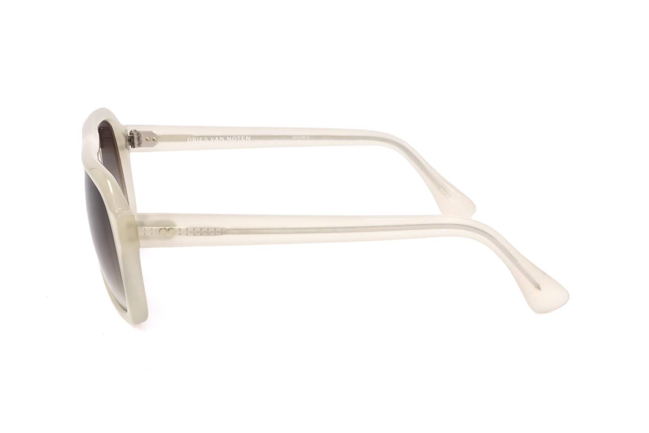 Dries Van Noten by Linda Farrow DVN39 C12