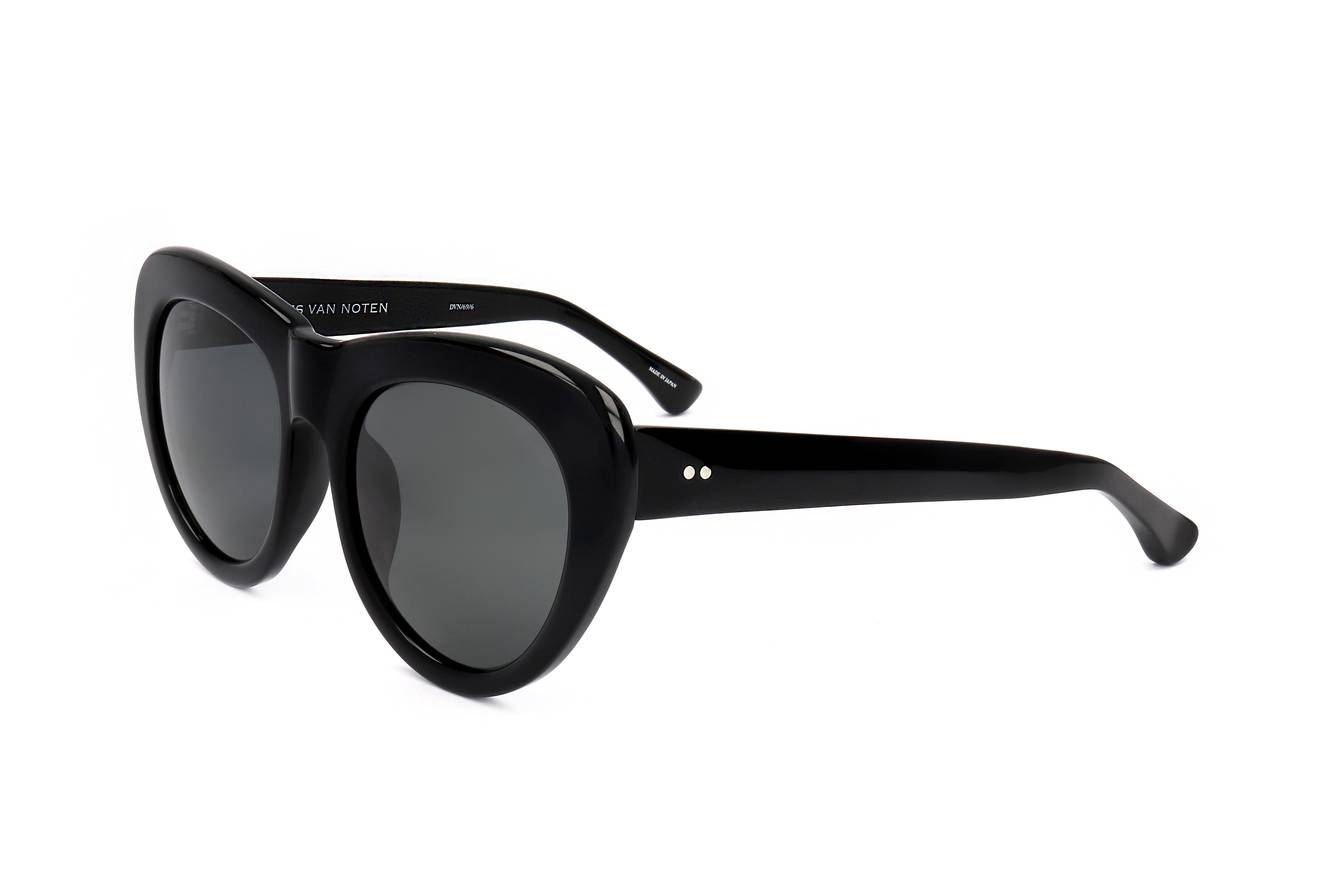 Dries Van Noten by Linda Farrow DVN69