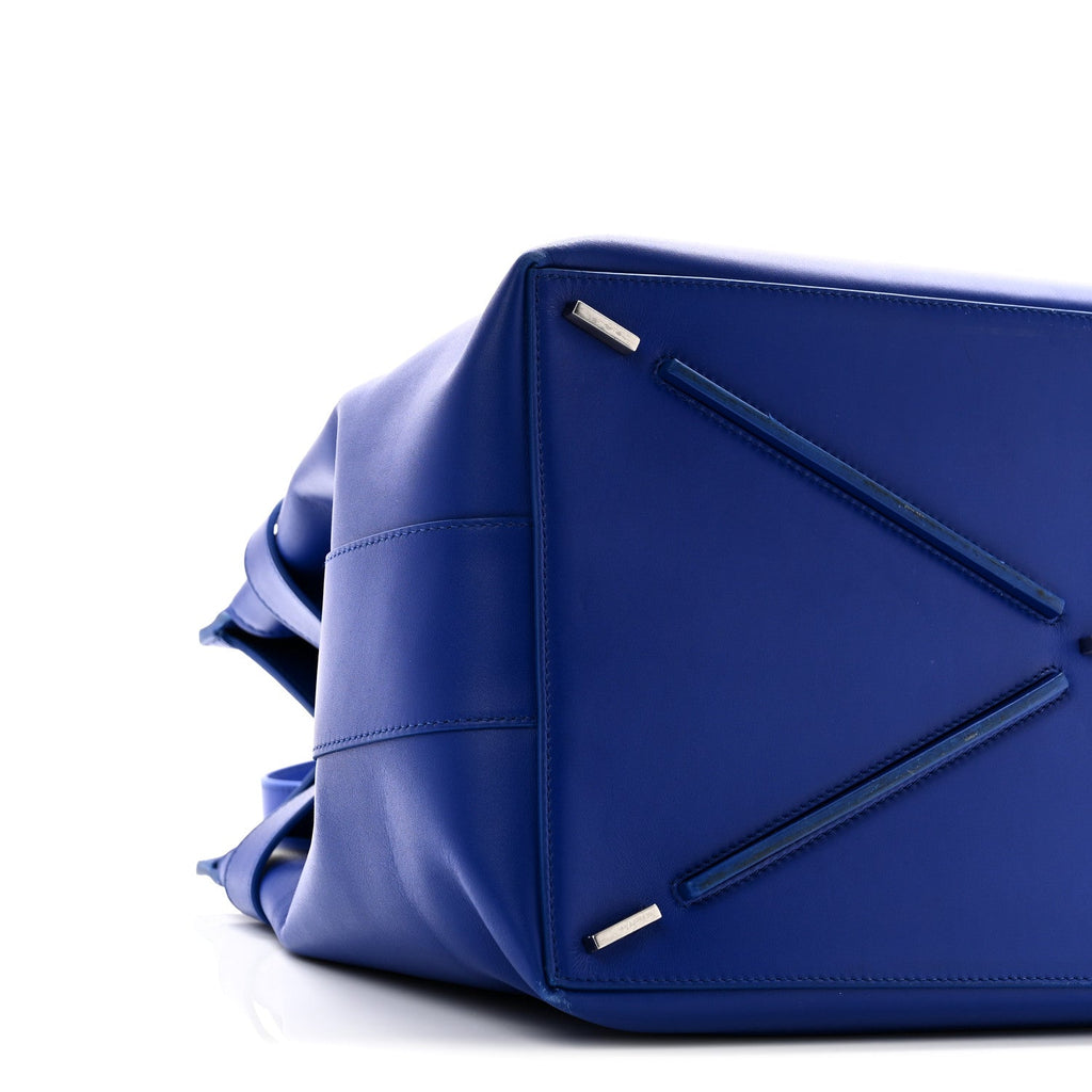 Calfskin Calfskin XL Gancini Buckles Tote Bag Blue