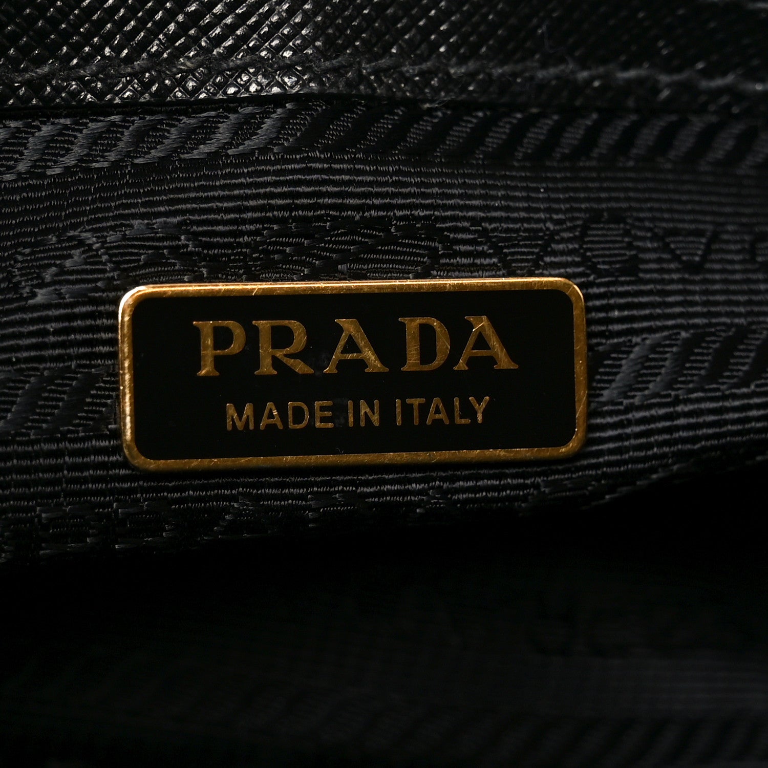 Saffiano Lux Micro Galleria Shoulder Bag Black