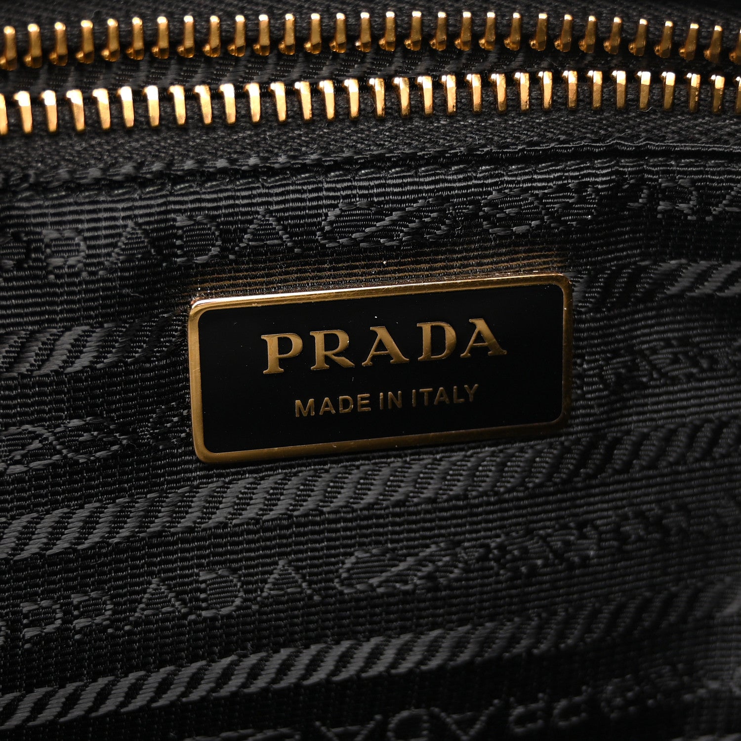 Re-Nylon Vitello Large Aimee Shoulder Bag Black