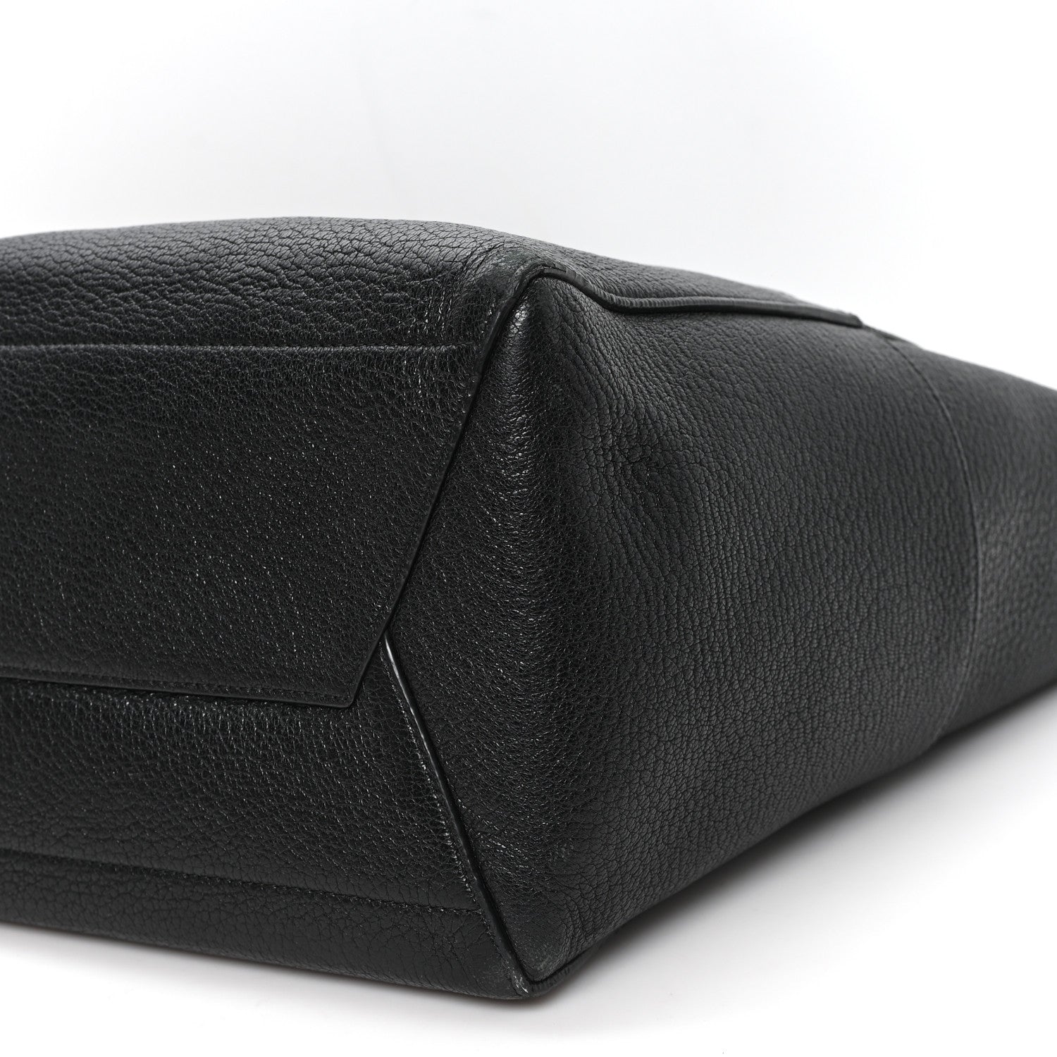 Soft Grained Calfskin Sangle Bucket Bag Black