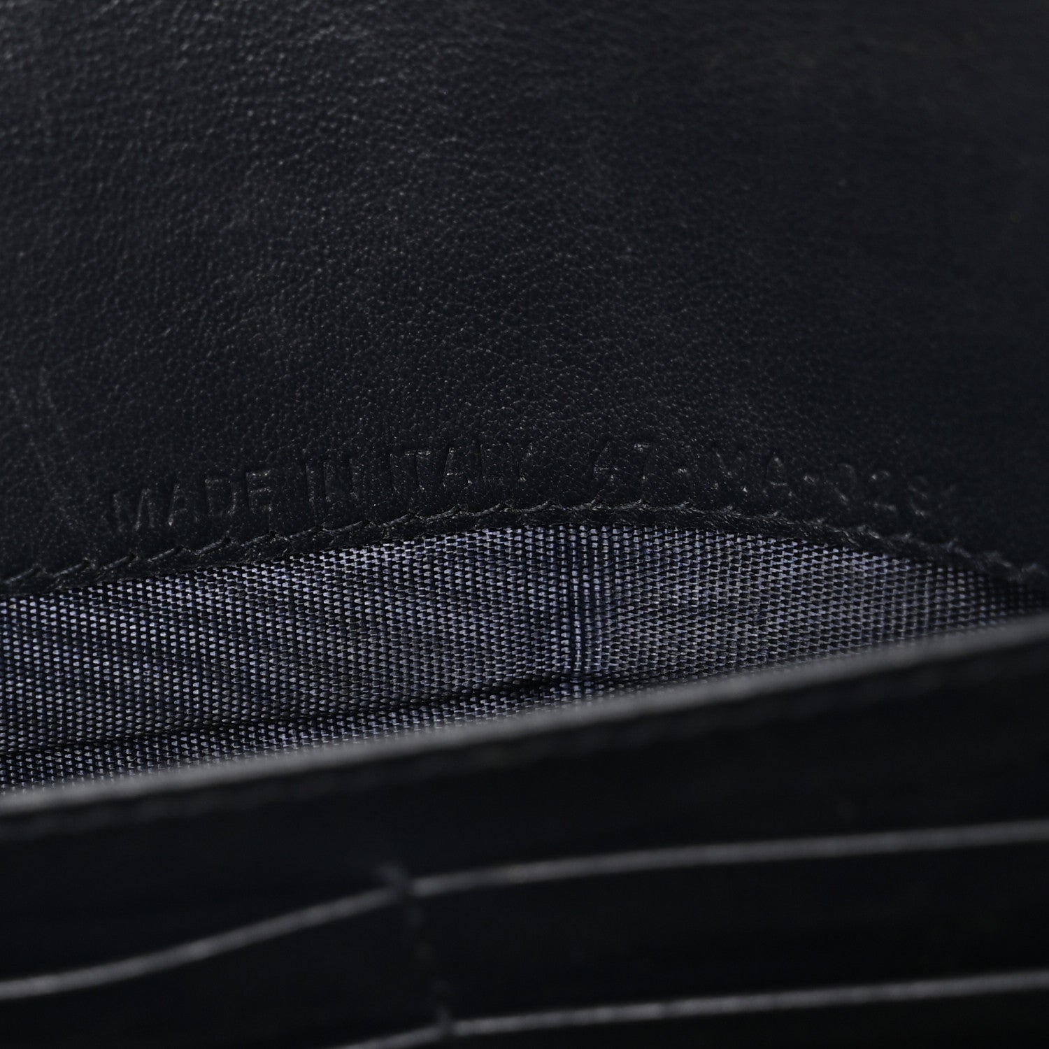 Oblique Saddle Chain Long Wallet  Blue