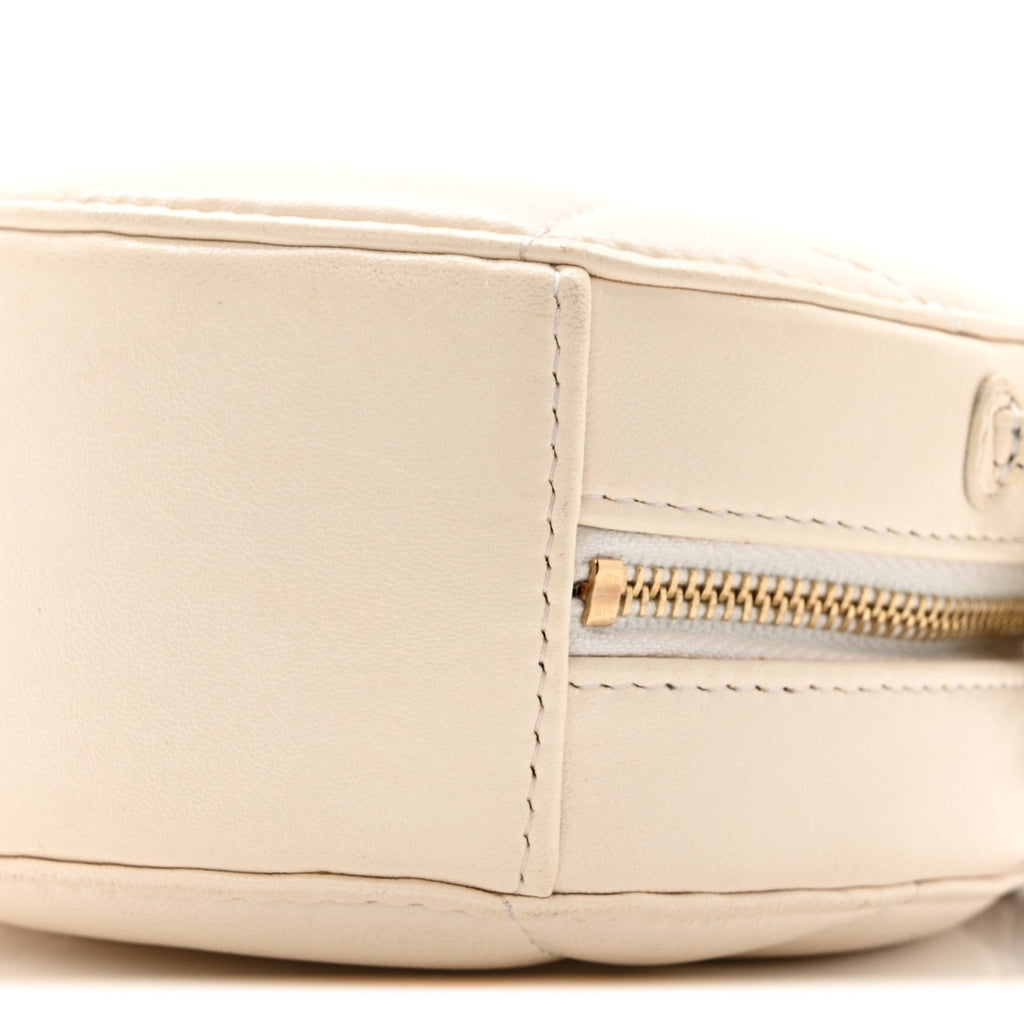 Lambskin Quilted Chanel 19 Round Clutch With Chain White