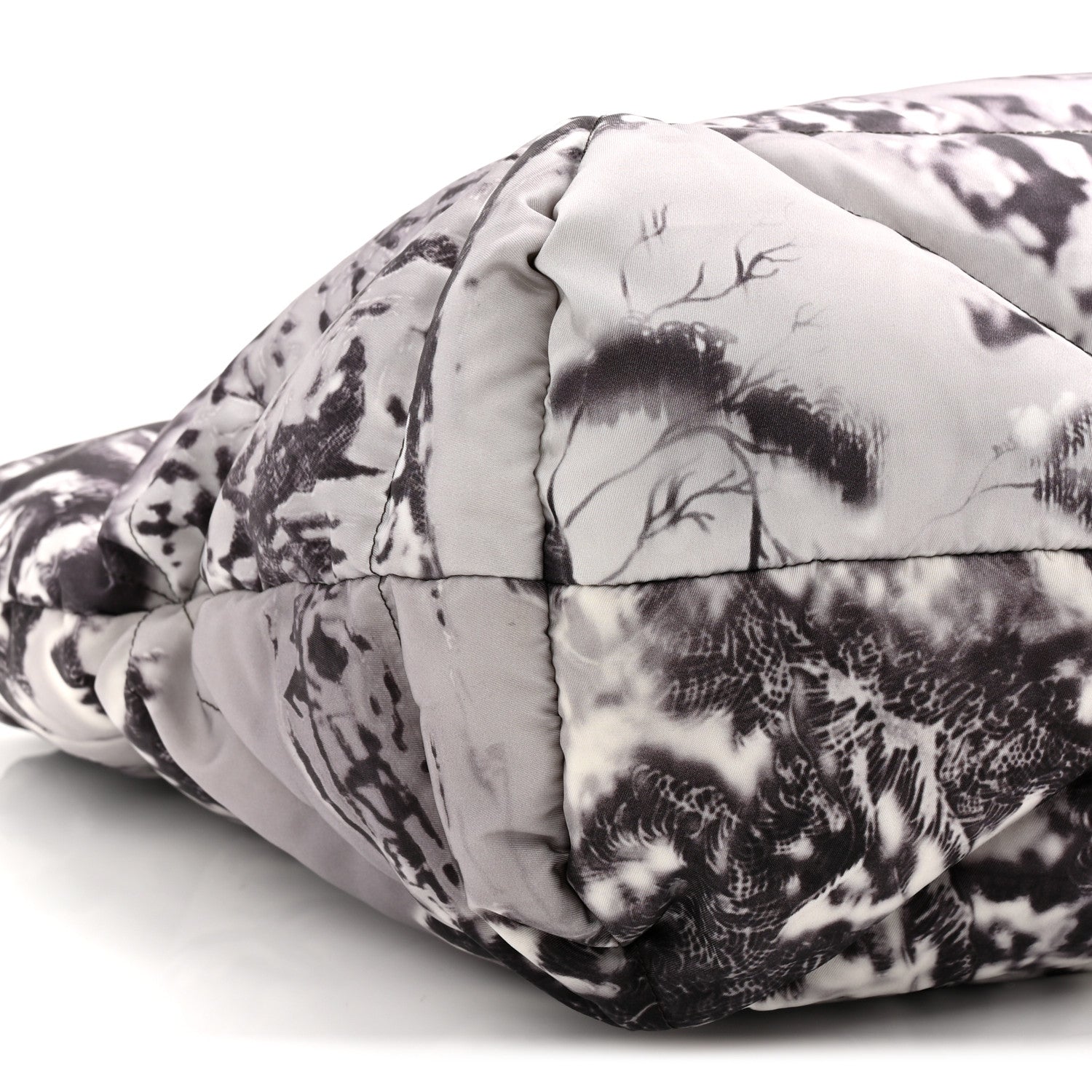 Re-Nylon Padded Printed Medium Tote Bag Black White