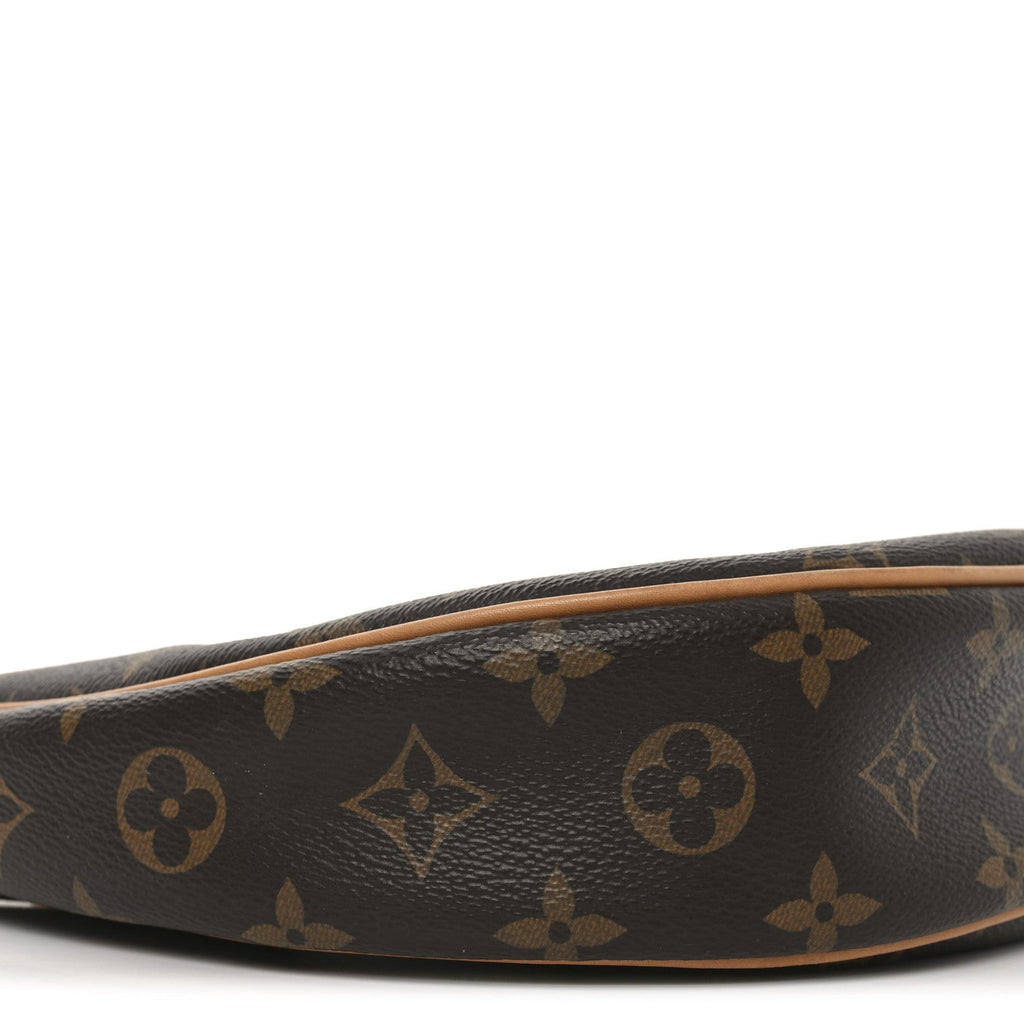 Monogram Loop