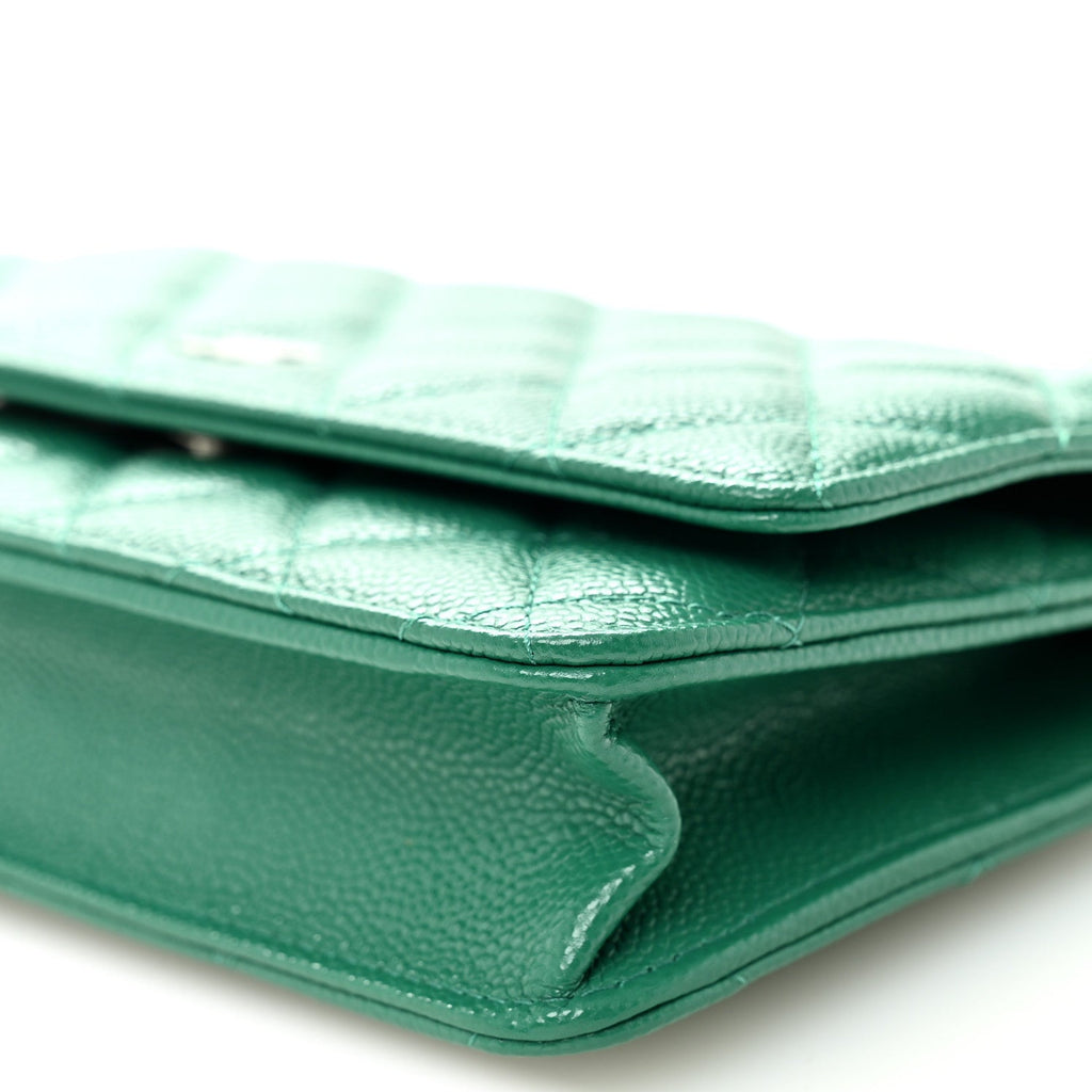 Caviar Quilted Wallet On Chain WOC Green