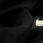 Caviar Quilted Medium Boy Flap Black