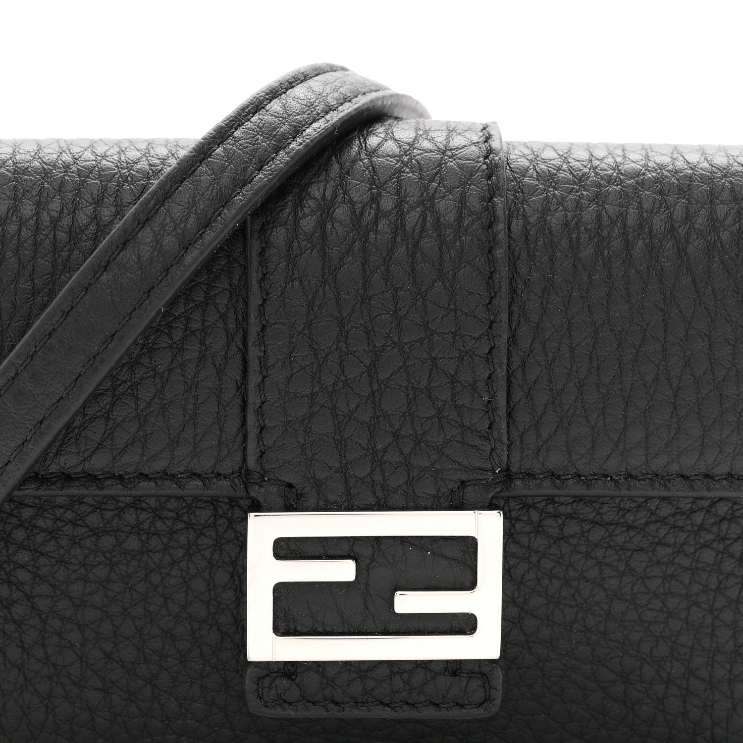Cuoio Romano Micro Flat Baguette Black