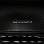 Nappa Calfskin Quilted Touch B Puffy Clutch Black