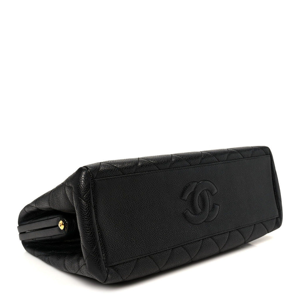 Caviar Quilted Kisslock Shoulder Bag Black