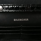 Shiny Calfskin Monochrome Crocodile Embossed Hourglass Chain Bag Black