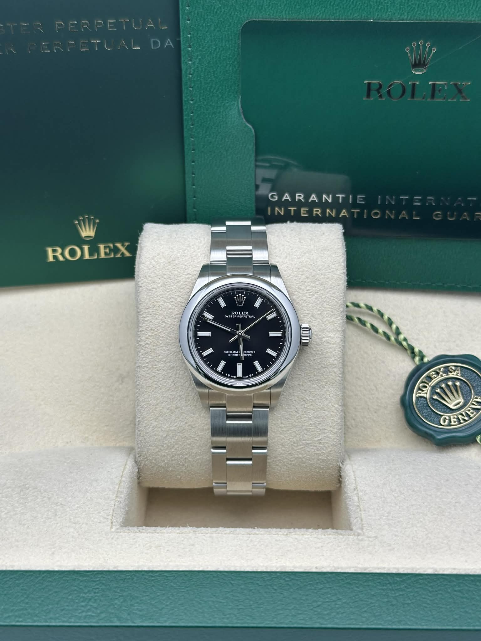 Rolex Oyster Perpetual 28 Watch - Domed Bezel - Black Index Dial - Oyster Bracelet - 276200 bkio