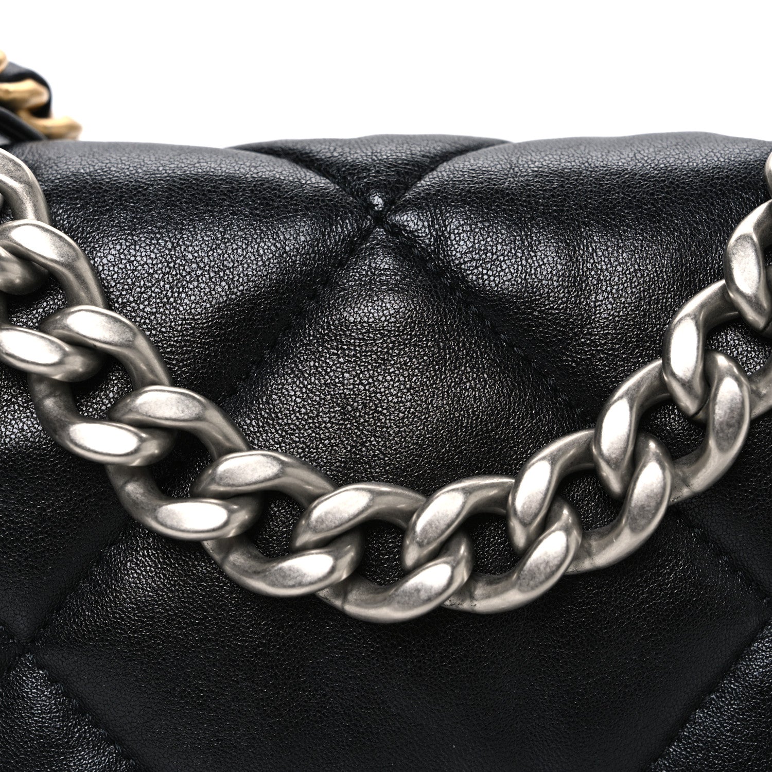 Lambskin Quilted Medium Chanel 19 Flap Black