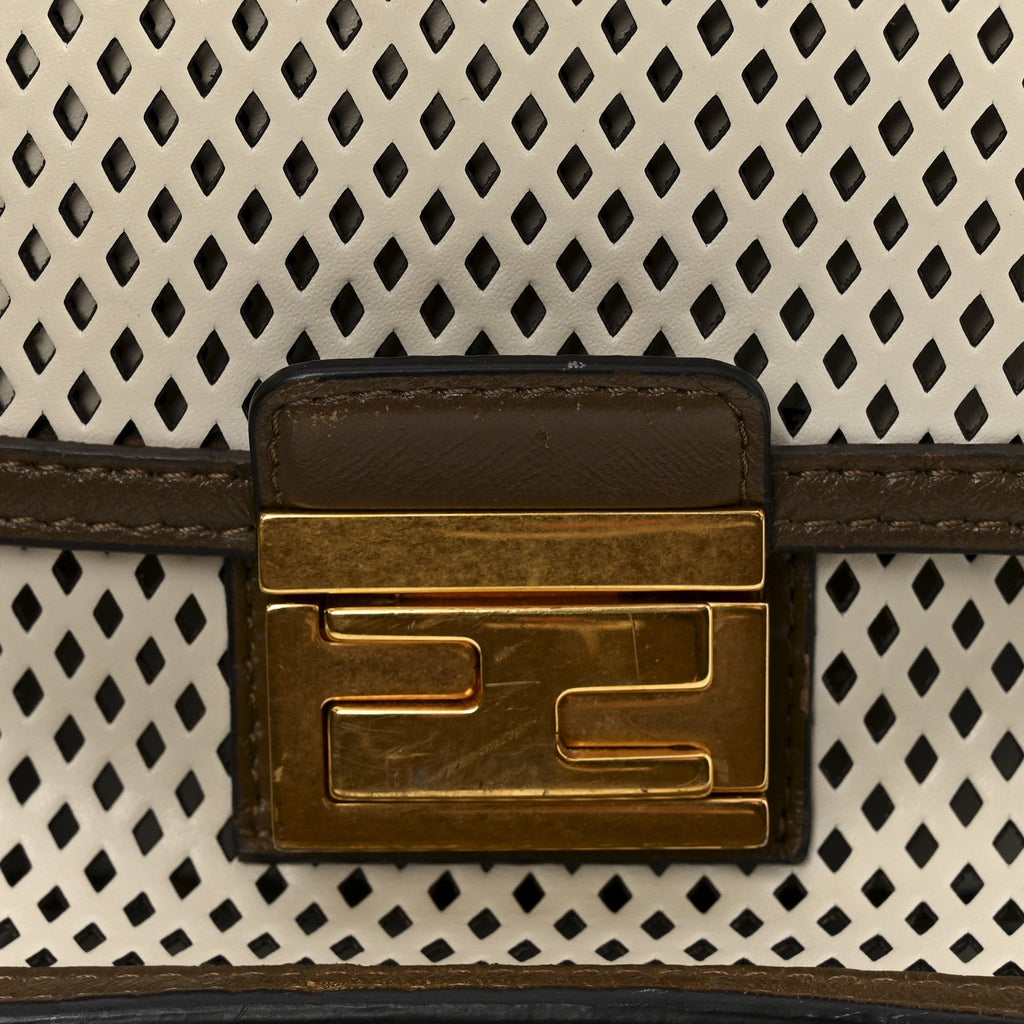 Vitello Liberty Glossy Lambskin F is Fendi Perforated Kan U Shoulder Bag White Ice Rust Maya